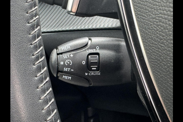 Peugeot 2008 1.2 PureTech Allure Automaat Led Panorama 360 Camera Trekhaak afn. Carplay Cruise