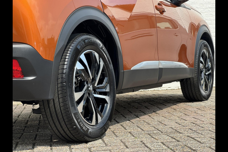 Peugeot 2008 1.2 PureTech Allure Automaat Led Panorama 360 Camera Trekhaak afn. Carplay Cruise