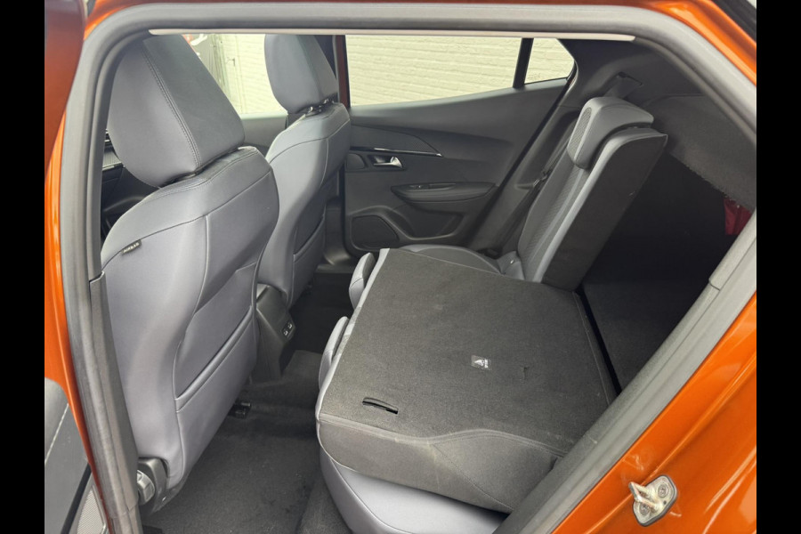 Peugeot 2008 1.2 PureTech Allure Automaat Led Panorama 360 Camera Trekhaak afn. Carplay Cruise