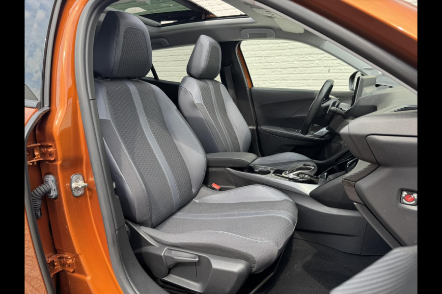 Peugeot 2008 1.2 PureTech Allure Automaat Led Panorama 360 Camera Trekhaak afn. Carplay Cruise