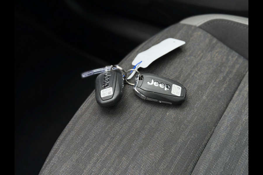 Jeep Avenger Longitude 54 kWh | Navi | Carplay | Stoelverwarming |