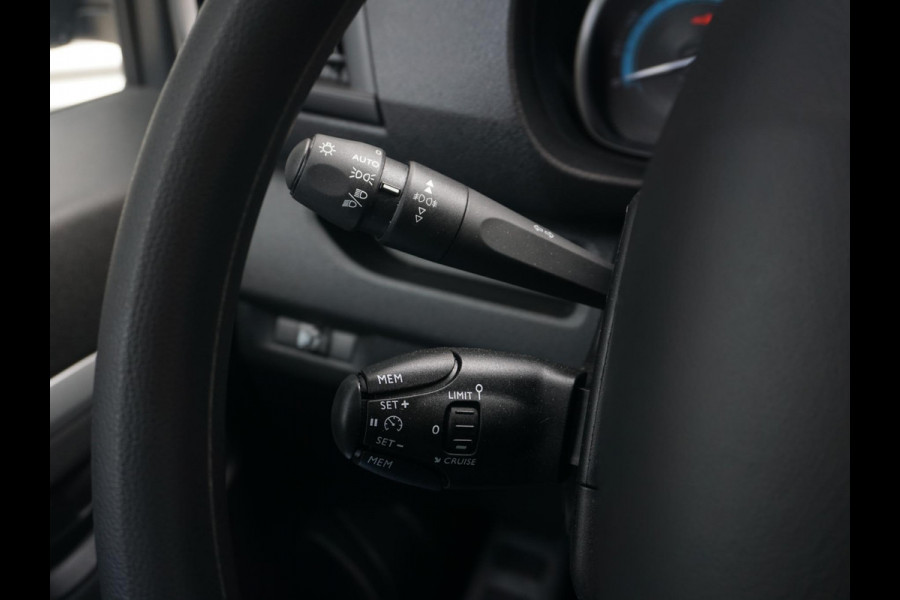 Peugeot e-Expert Dubbele Cabine 75 kWh | navi incl. Apple Carplay | laadruimtebetimmering | parkeersensoren | airco | cruise control | rijklaarprijs