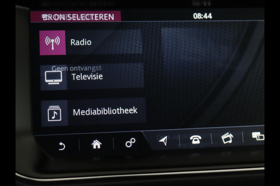 Land Rover Range Rover 4.4 SDV8 Autobiography | Panoramadak | Adaptive cruise | Leder | Meridian | 360 camera | Stoelventilatie | Head-Up | Massage