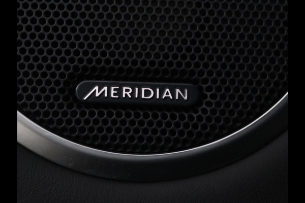 Land Rover Range Rover 4.4 SDV8 Autobiography | Panoramadak | Adaptive cruise | Leder | Meridian | 360 camera | Stoelventilatie | Head-Up | Massage