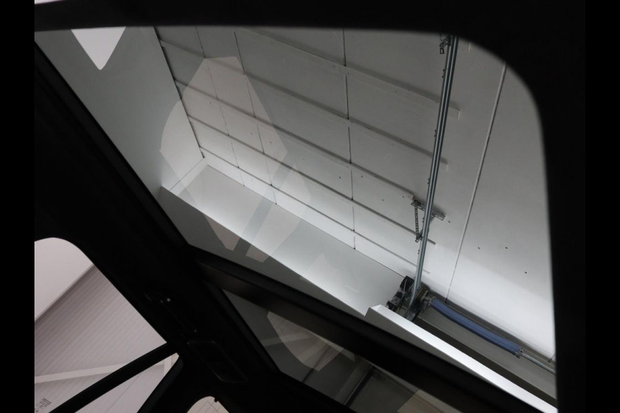 Land Rover Range Rover 4.4 SDV8 Autobiography | Panoramadak | Adaptive cruise | Leder | Meridian | 360 camera | Stoelventilatie | Head-Up | Massage