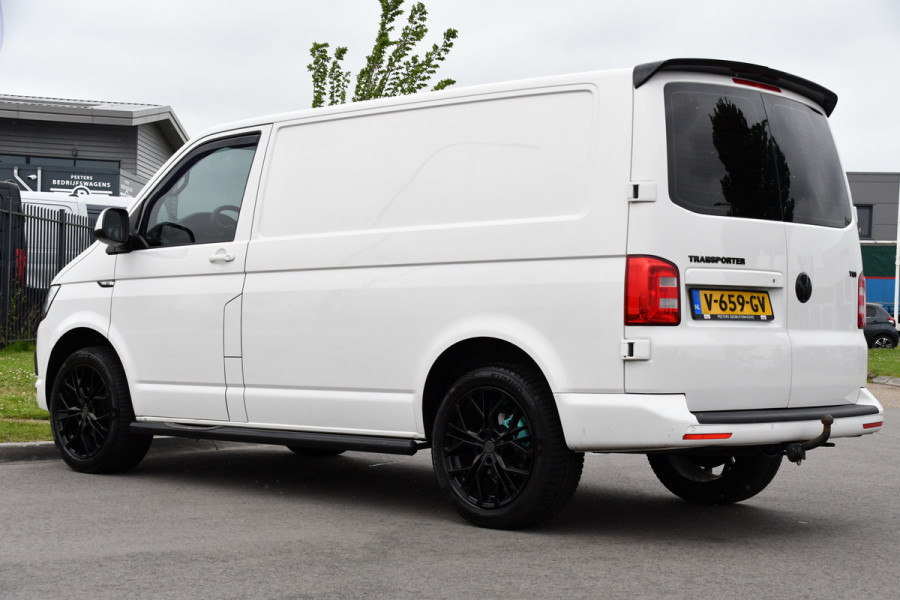 Volkswagen Transporter 2.0 TDI L1H1 Highline Adaptieve cruise, Sensoren 150PK, Automaat, Stoelverwarming, Airco, Trekhaak, Uniek!