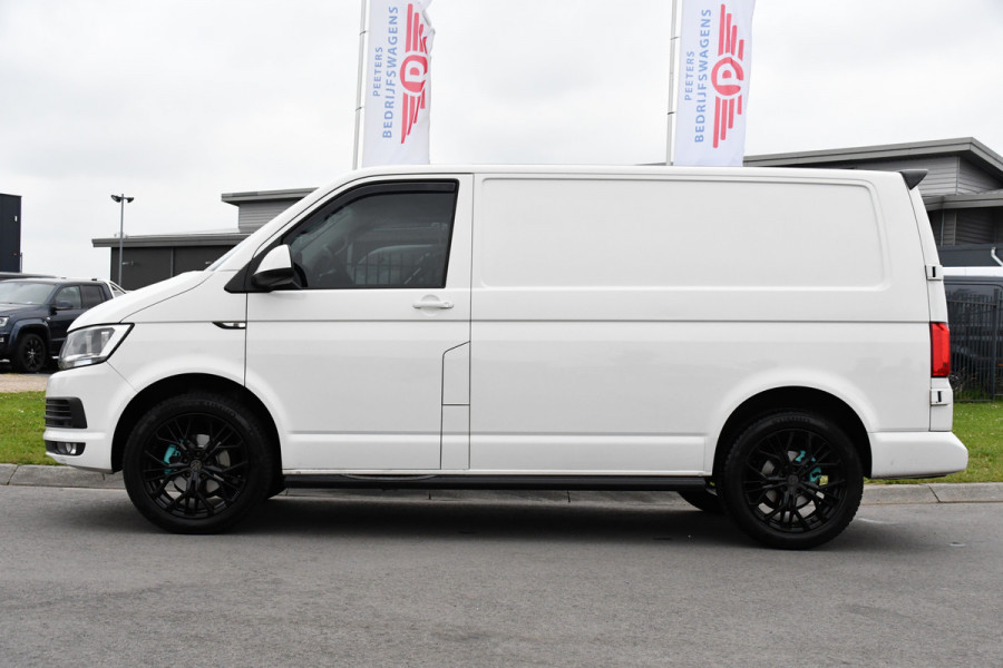 Volkswagen Transporter 2.0 TDI L1H1 Highline Adaptieve cruise, Sensoren 150PK, Automaat, Stoelverwarming, Airco, Trekhaak, Uniek!