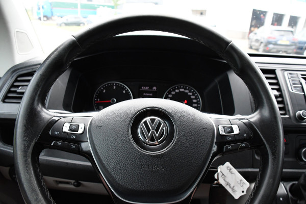 Volkswagen Transporter 2.0 TDI L1H1 Highline Adaptieve cruise, Sensoren 150PK, Automaat, Stoelverwarming, Airco, Trekhaak, Uniek!