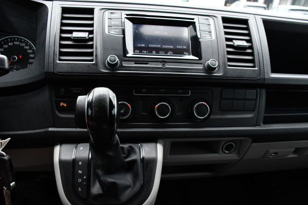 Volkswagen Transporter 2.0 TDI L1H1 Highline Adaptieve cruise, Sensoren 150PK, Automaat, Stoelverwarming, Airco, Trekhaak, Uniek!