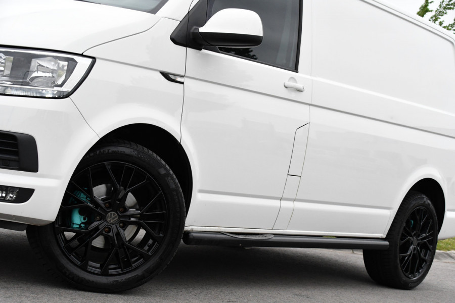 Volkswagen Transporter 2.0 TDI L1H1 Highline Adaptieve cruise, Sensoren 150PK, Automaat, Stoelverwarming, Airco, Trekhaak, Uniek!