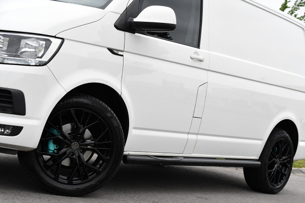 Volkswagen Transporter 2.0 TDI L1H1 Highline Adaptieve cruise, Sensoren 150PK, Automaat, Stoelverwarming, Airco, Trekhaak, Uniek!