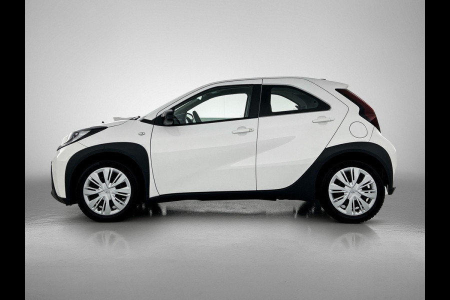 Toyota Aygo X 1.0 VVT-i MT Play AD-CRUISE CAMERA CARPLAY-NAVI