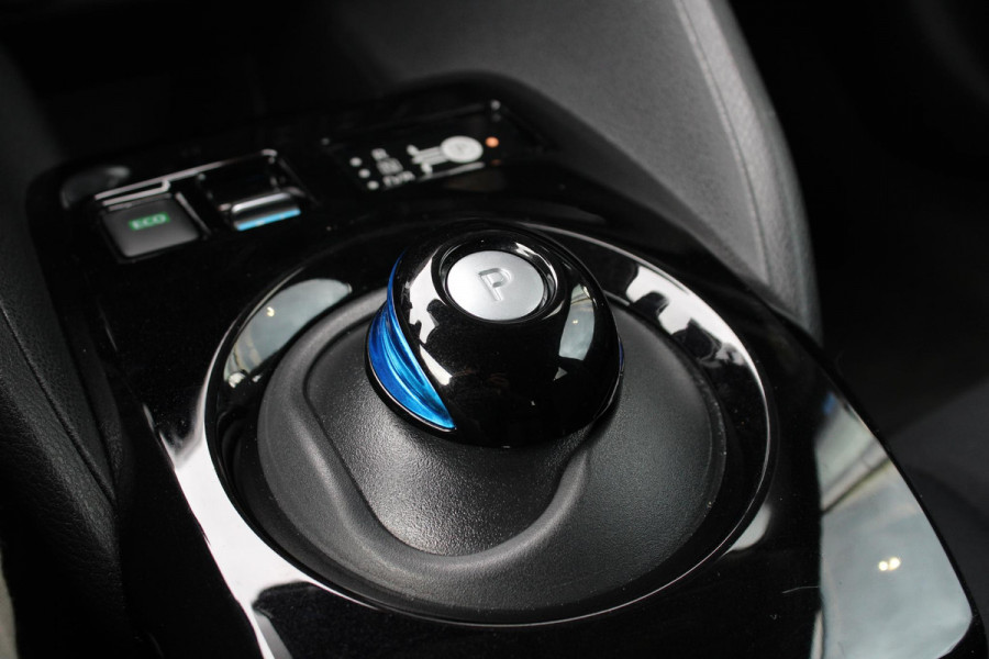 Nissan Leaf 2.ZERO EDITION 40 kWh | Adaptive Cruise Control | Navigatie | Camera 360 | Stoel + Stuurverwarming | Climate Control |