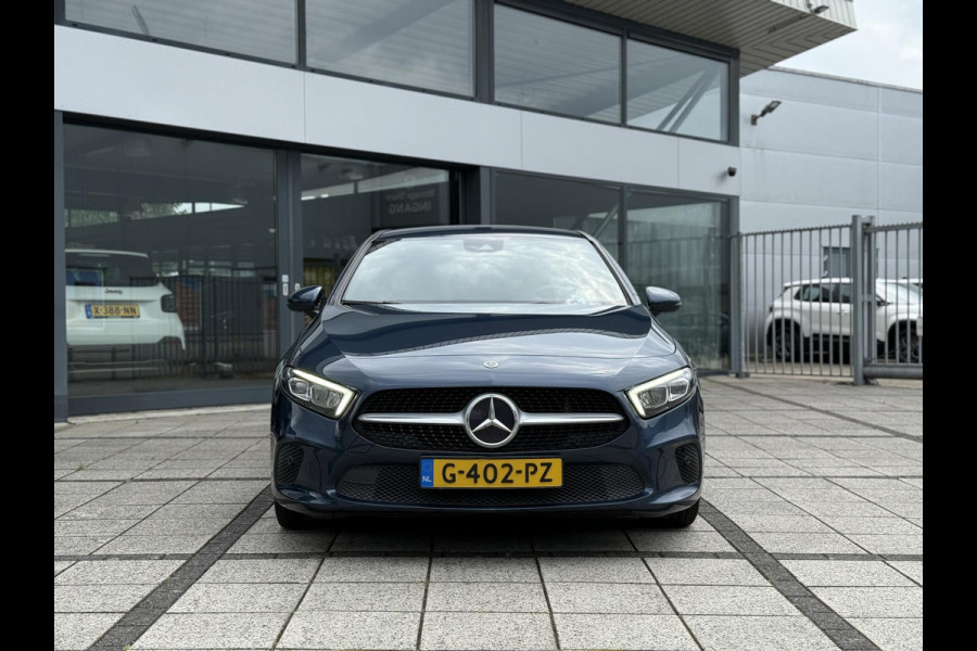 Mercedes-Benz A-Klasse 180 Aut. Luxury M-BUX | LED | Navi | Camera | Carplay |
