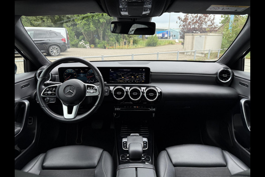 Mercedes-Benz A-Klasse 180 Aut. Luxury M-BUX | LED | Navi | Camera | Carplay |