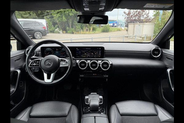 Mercedes-Benz A-Klasse 180 Aut. Luxury M-BUX | LED | Navi | Camera | Carplay |
