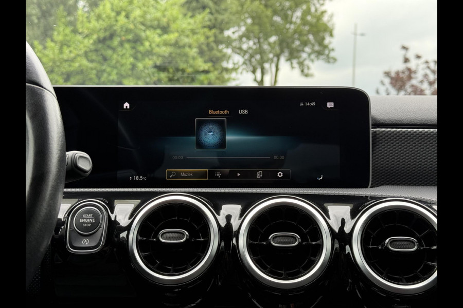 Mercedes-Benz A-Klasse 180 Aut. Luxury M-BUX | LED | Navi | Camera | Carplay |