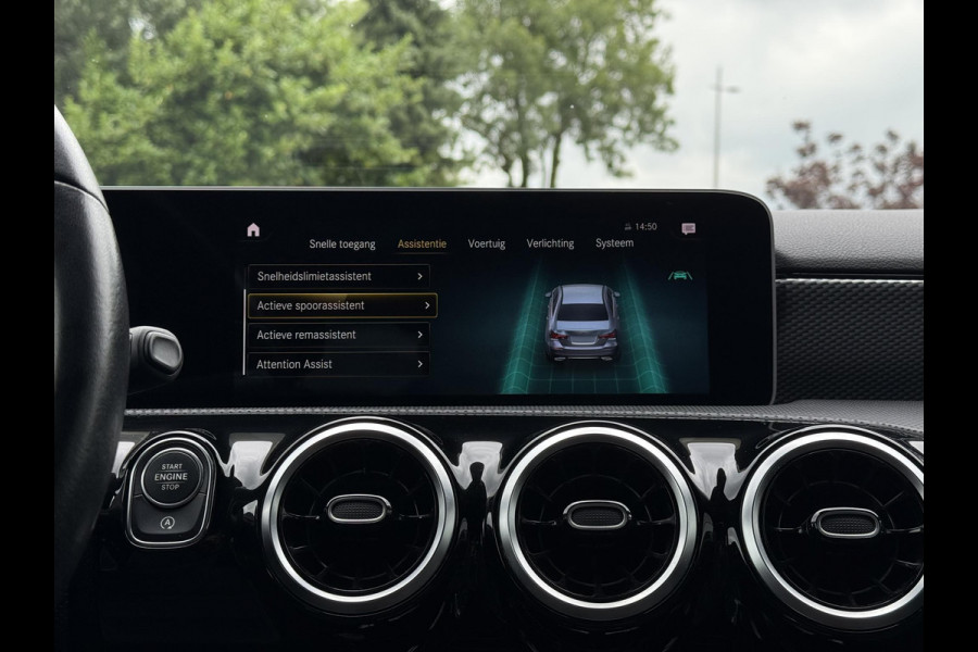 Mercedes-Benz A-Klasse 180 Aut. Luxury M-BUX | LED | Navi | Camera | Carplay |
