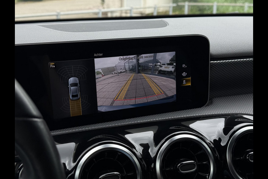Mercedes-Benz A-Klasse 180 Aut. Luxury M-BUX | LED | Navi | Camera | Carplay |