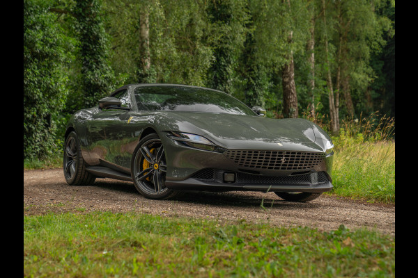 Ferrari Roma Spider 3.9 V8 | Pass. display | Daytona Seats | Carbon stuur | Grigio Scuro | Stoelventilatie