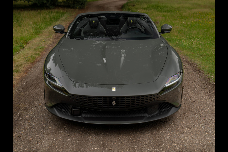 Ferrari Roma Spider 3.9 V8 | Pass. display | Daytona Seats | Carbon stuur | Grigio Scuro | Stoelventilatie