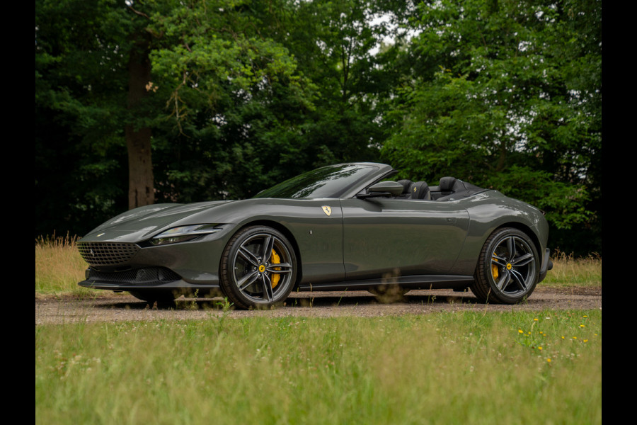 Ferrari Roma Spider 3.9 V8 | Pass. display | Daytona Seats | Carbon stuur | Grigio Scuro | Stoelventilatie