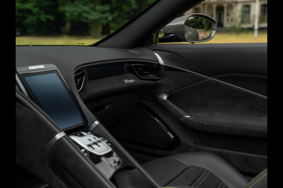 Ferrari Roma Spider 3.9 V8 | Pass. display | Daytona Seats | Carbon stuur | Grigio Scuro | Stoelventilatie