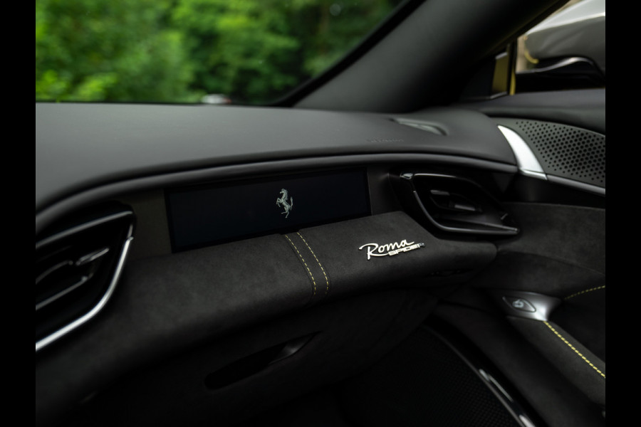 Ferrari Roma Spider 3.9 V8 | Pass. display | Daytona Seats | Carbon stuur | Grigio Scuro | Stoelventilatie