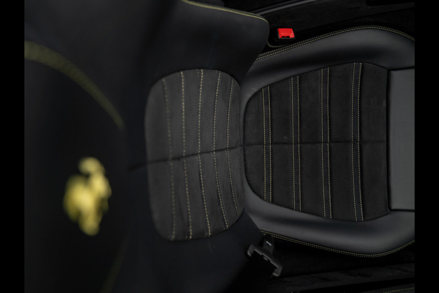 Ferrari Roma Spider 3.9 V8 | Pass. display | Daytona Seats | Carbon stuur | Grigio Scuro | Stoelventilatie