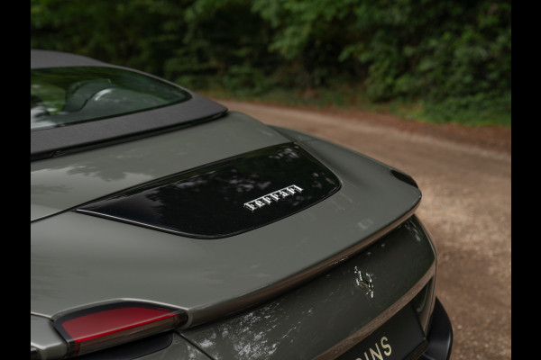 Ferrari Roma Spider 3.9 V8 | Pass. display | Daytona Seats | Carbon stuur | Grigio Scuro | Stoelventilatie