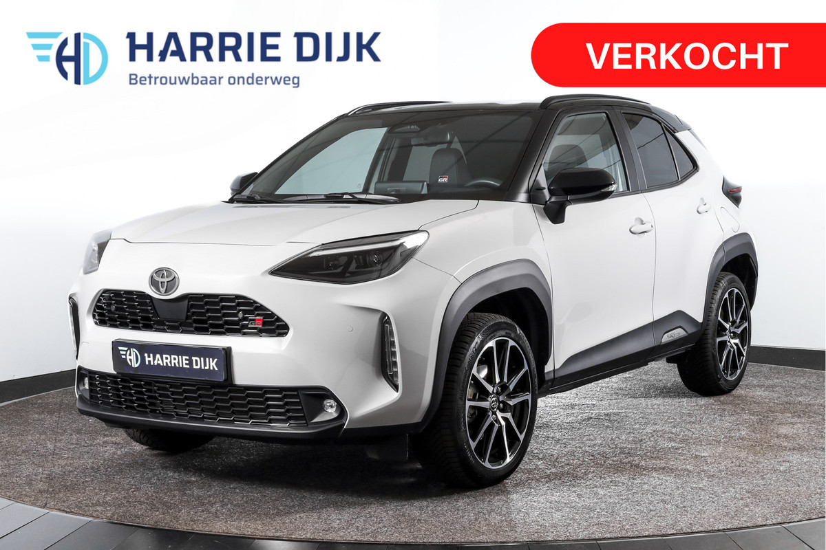 Toyota Yaris Cross 1.5 Hybrid 130 GR Sport (Nieuw model) | Dig.Cockpit | Adapt.Cruise | Stoel+Stuurverw. | Camera | PDC + NAV + App.Connect (Draadloos) | ECC | LM 18" | 2023 Toyota Yaris Cross 1.5 Hybrid 130 GR Sport (Nieuw model) | Dig.Cockpit | Adapt.Cruise | Stoel+Stuurverw. | Camera | PDC + NAV + App.Connect (Draadloos) | ECC | LM 18" | 2023