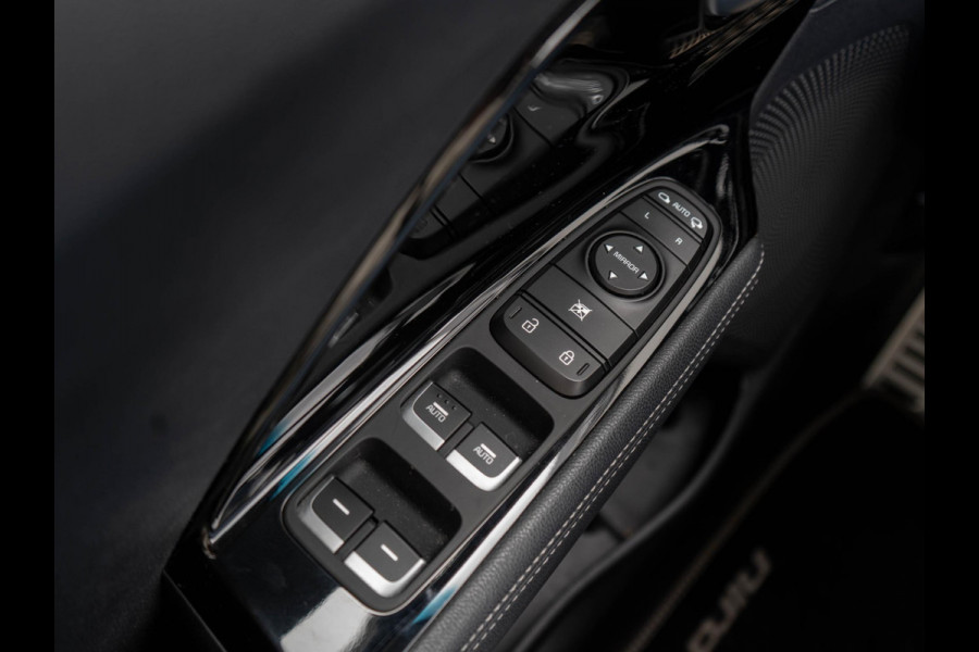 Kia Niro 1.6 GDi Hybrid DynamicPlusLine | Stoel en stuurverwarming | Achteruitrijcamera | Navigatie |