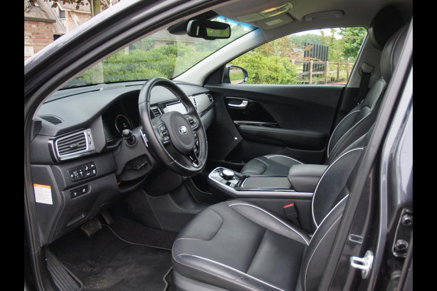 Kia e-Niro ExecutiveLine 64 kWh | Camera | Apple Carplay | Cruise Control | JBL | Leer |