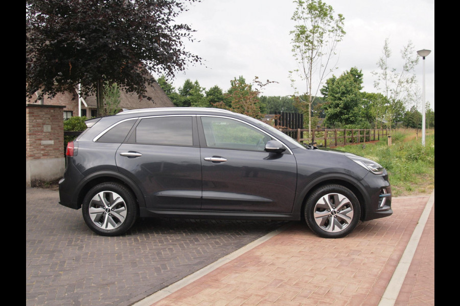 Kia e-Niro ExecutiveLine 64 kWh | Camera | Apple Carplay | Cruise Control | JBL | Leer |