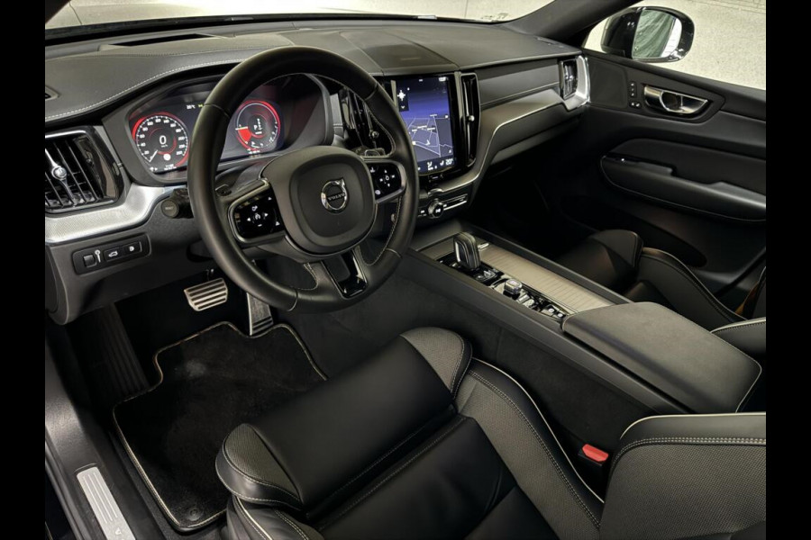 Volvo XC60 2.0 T8 AWD Polestar Engineered H/K Pano HUD ACC Trekh.