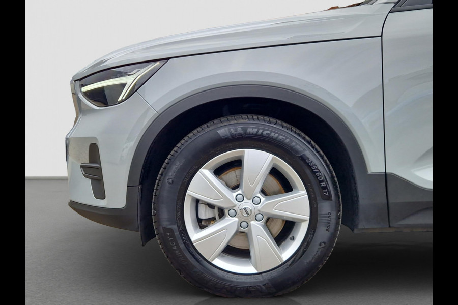 Volvo XC40 2.0 B3 Essential | Apple Carplay / Android Auto | Climate | PDC | DAB | Licht- en Regensensor | LED |