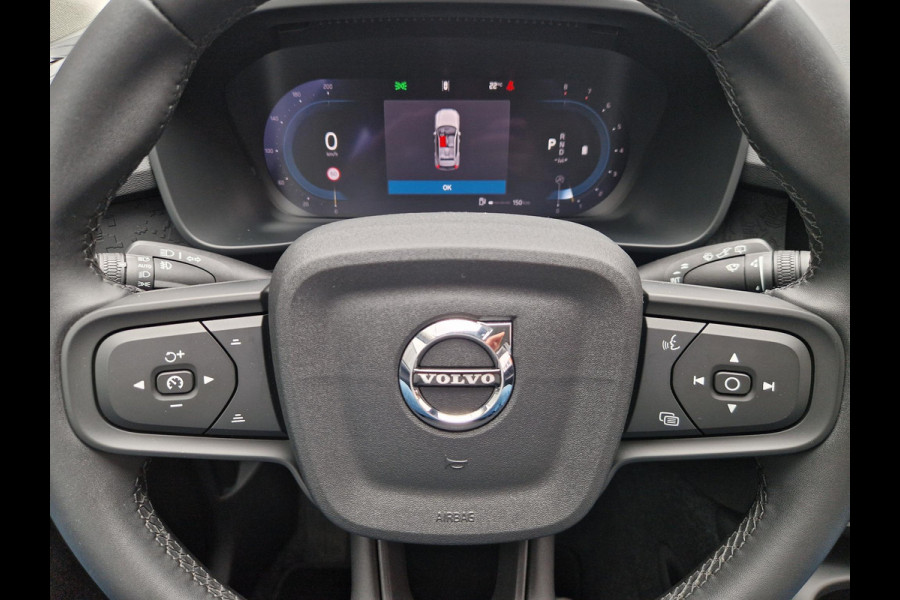 Volvo XC40 2.0 B3 Essential | Apple Carplay / Android Auto | Climate | PDC | DAB | Licht- en Regensensor | LED |