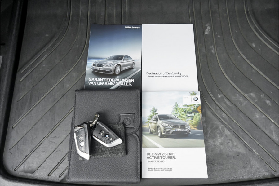 BMW 2 Serie Active Tourer 218i Sport Line Navi Camera Trekhaak