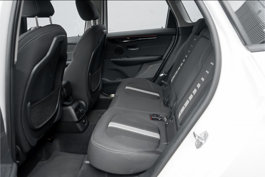 BMW 2 Serie Active Tourer 218i Sport Line Navi Camera Trekhaak