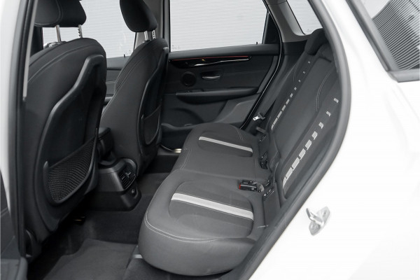 BMW 2 Serie Active Tourer 218i Sport Line Navi Camera Trekhaak