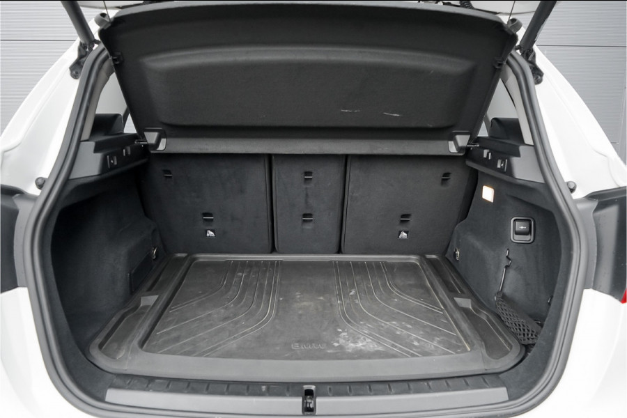 BMW 2 Serie Active Tourer 218i Sport Line Navi Camera Trekhaak