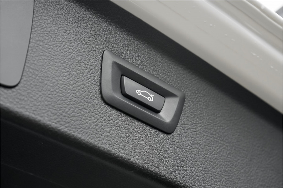 BMW 2 Serie Active Tourer 218i Sport Line Navi Camera Trekhaak