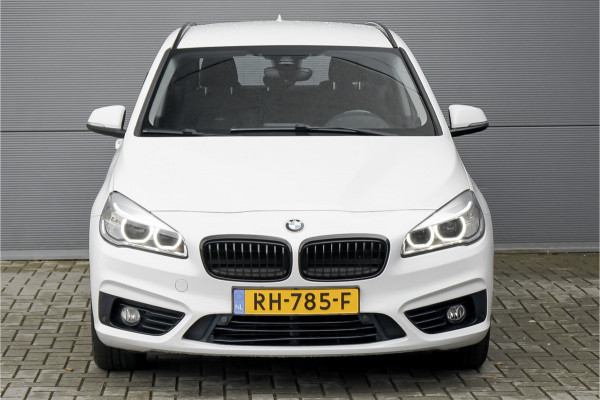 BMW 2 Serie Active Tourer 218i Sport Line Navi Camera Trekhaak