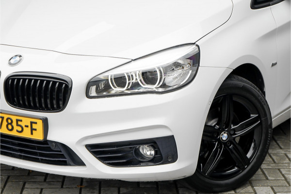 BMW 2 Serie Active Tourer 218i Sport Line Navi Camera Trekhaak