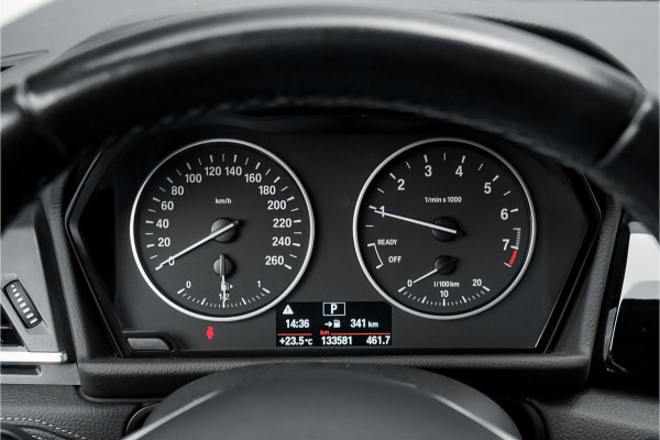 BMW 2 Serie Active Tourer 218i Sport Line Navi Camera Trekhaak