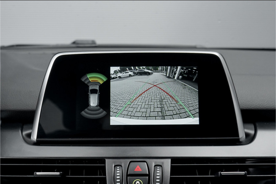 BMW 2 Serie Active Tourer 218i Sport Line Navi Camera Trekhaak