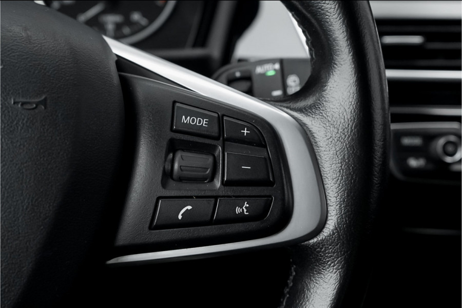 BMW 2 Serie Active Tourer 218i Sport Line Navi Camera Trekhaak