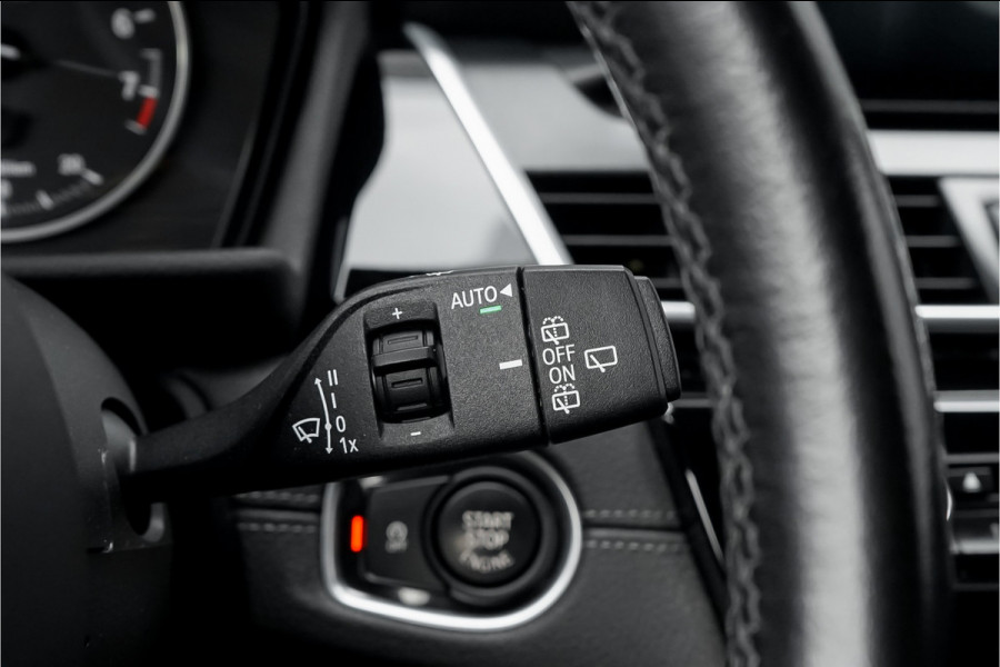 BMW 2 Serie Active Tourer 218i Sport Line Navi Camera Trekhaak