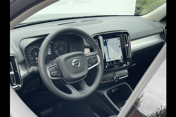 Volvo XC40 1.5 T3 Momentum | Pano | Camera | CarPlay | LED | DAB+ | 18 inch