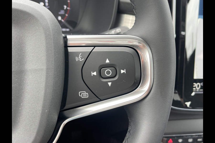 Volvo XC40 1.5 T3 Momentum | Pano | Camera | CarPlay | LED | DAB+ | 18 inch